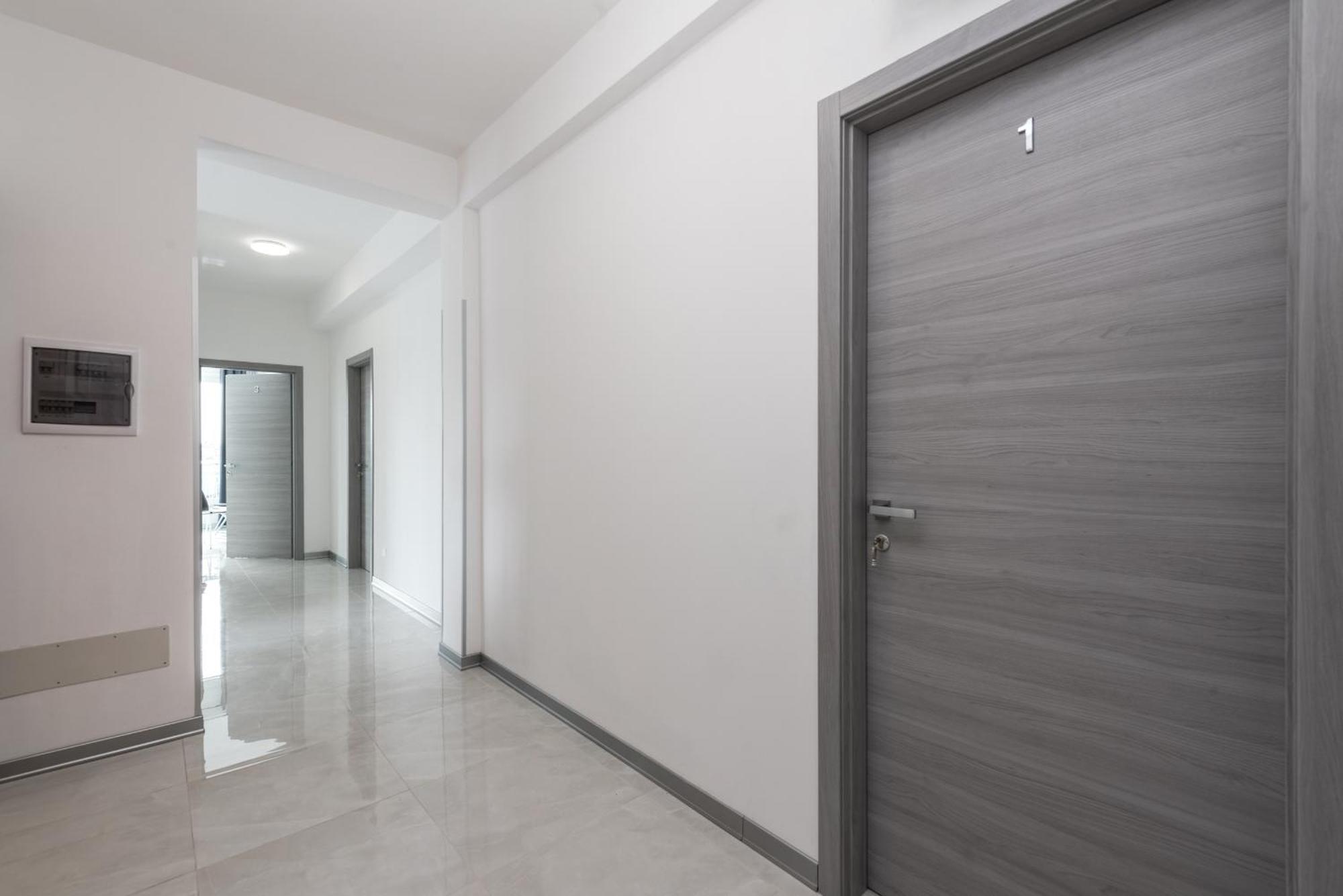 Travelershome Ciampino Airport Guesthouse 600M To Airport Esterno foto